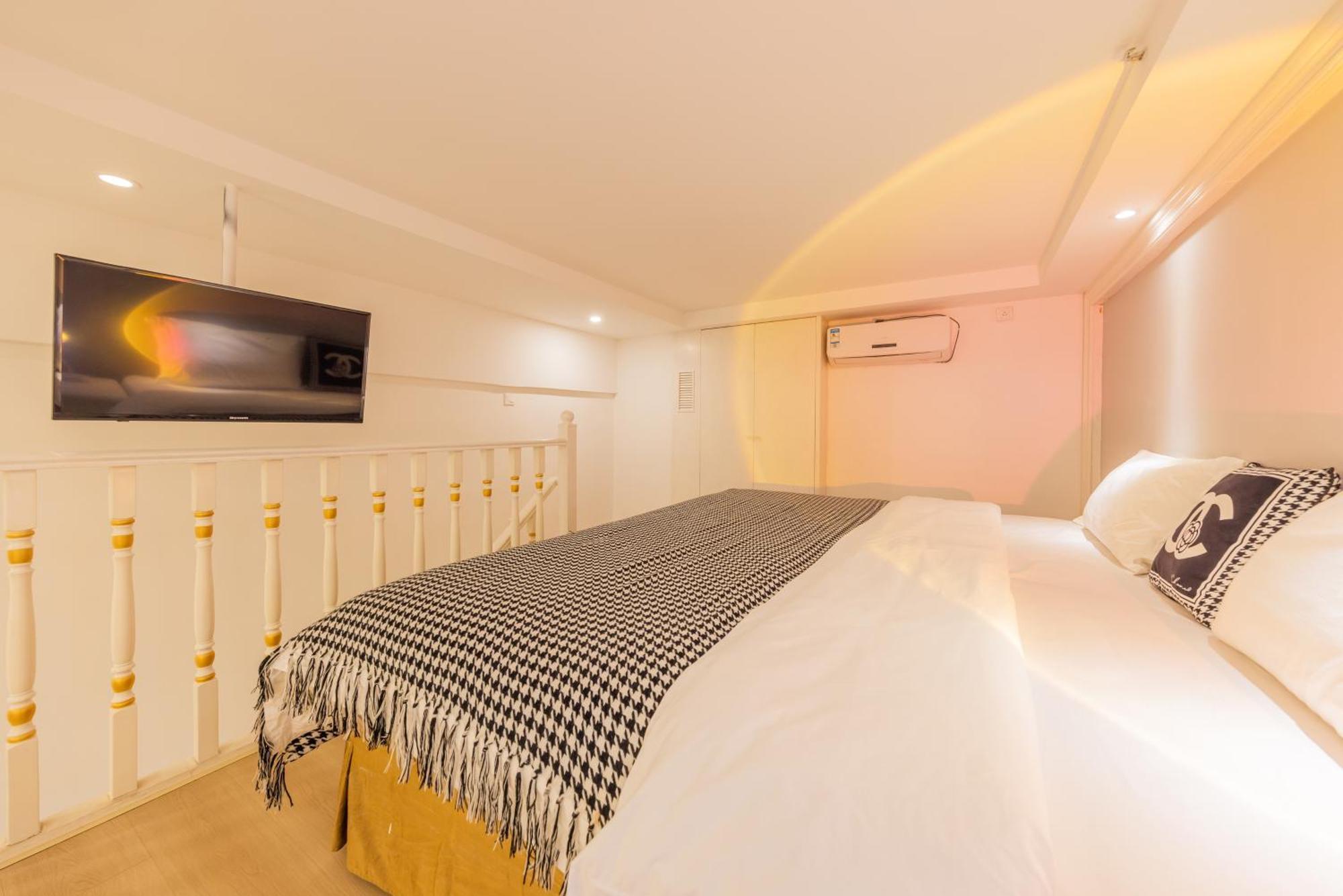 Lavendar Duplex Apartment قوانغتشو المظهر الخارجي الصورة